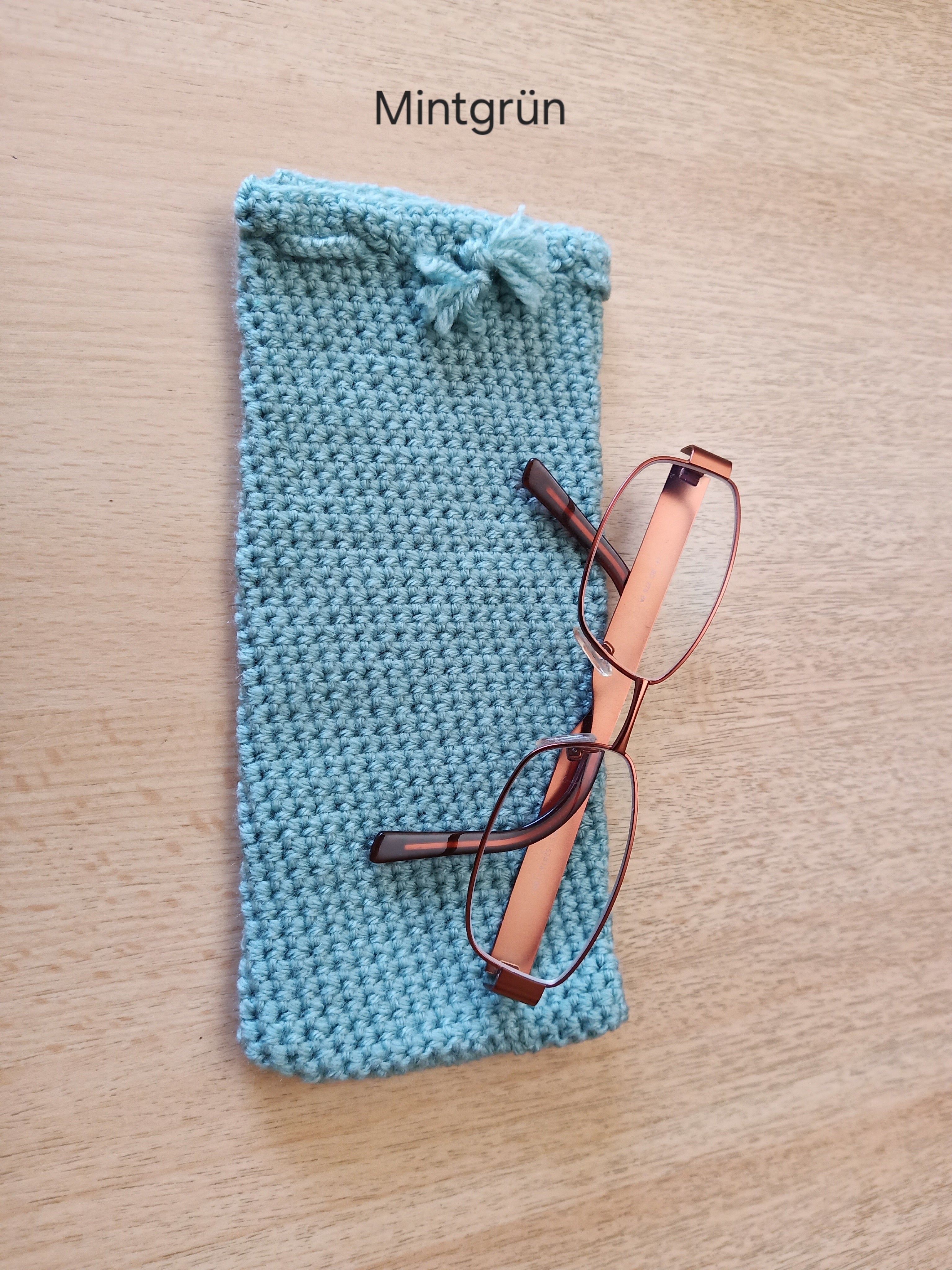 Hand-crocheted glasses case with hand-braided drawstring – 9 x 20 cm – in various colors