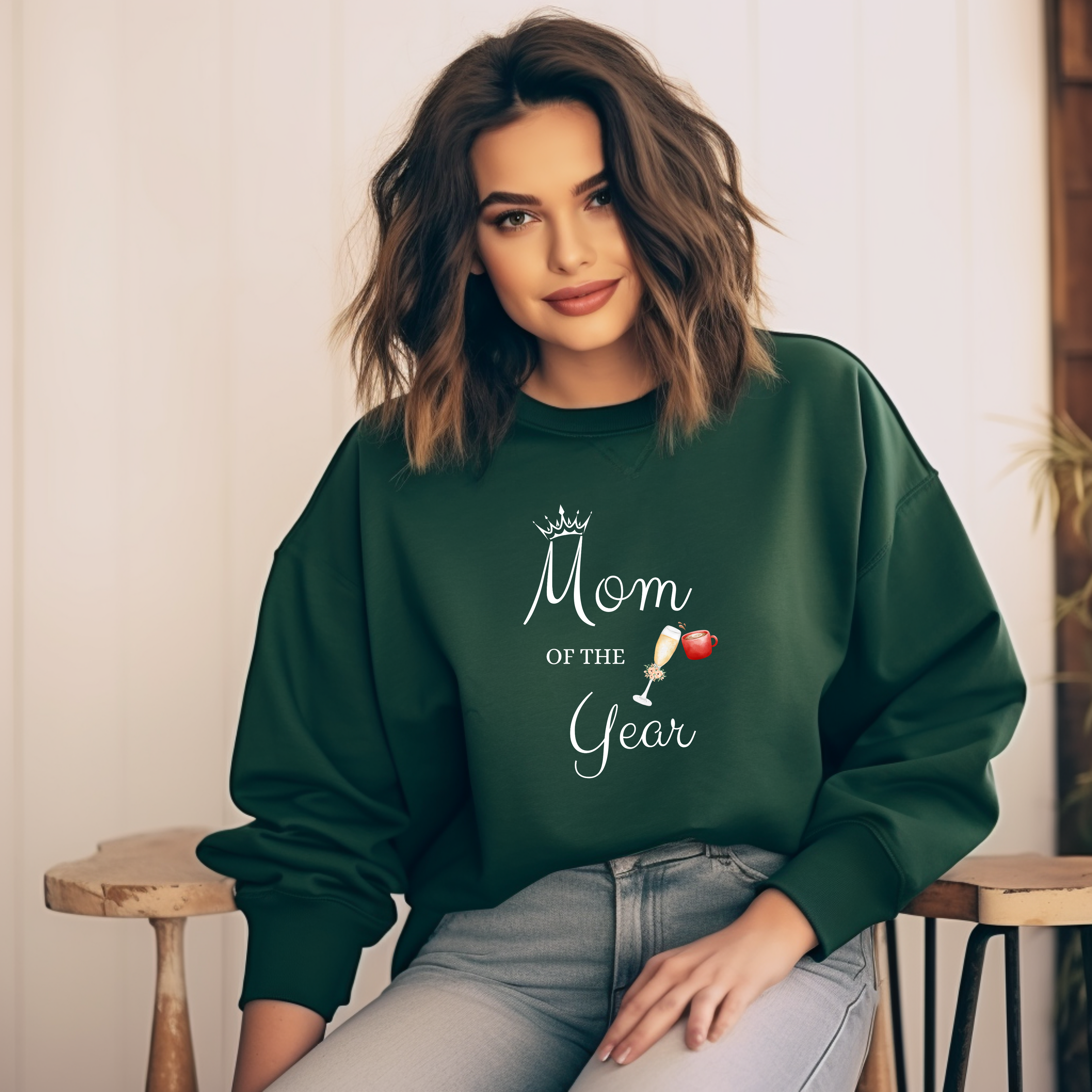 Cooler Mom of the Year Pullover, Muttertag Pullover, Mama-Dasein Pullover, Geschenk zum Muttertag, stylisches Statement, Heldin des Alltags