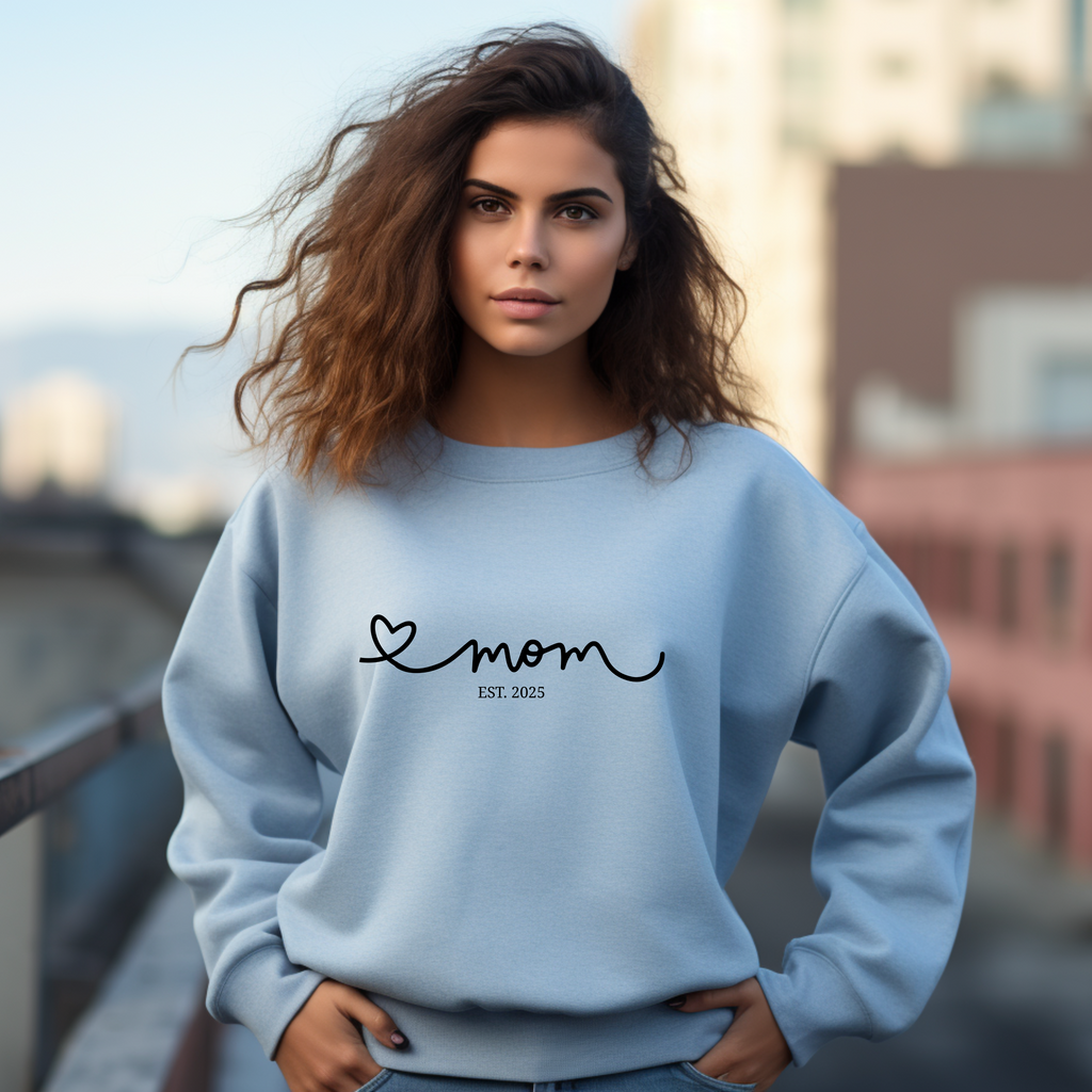 Schöner Pullover Mom Est 25, Pullover für Mütter, Herz im Lineart-Stil Pullover, Must-have für frischgebackene Mama, Geschenk für Mamas