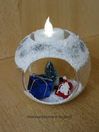 Winterliche Windlichtkugel mit Weihnachtsmann, Tannenbaum & Geschenkpaket – Stimmungsvolle Weihnachtsdeko