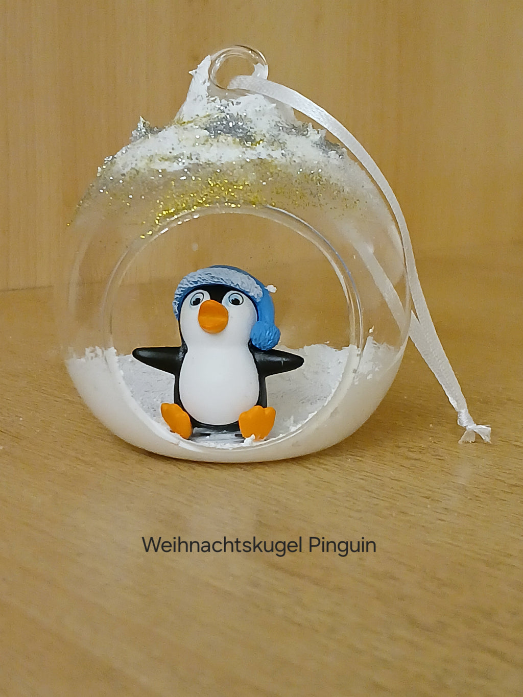 Befüllte Weihnachtskugeln mit niedlichen Weihnachtsfiguren zum Aufhängen – Einzigartige Christbaumkugeln für den Weihnachtsbaum