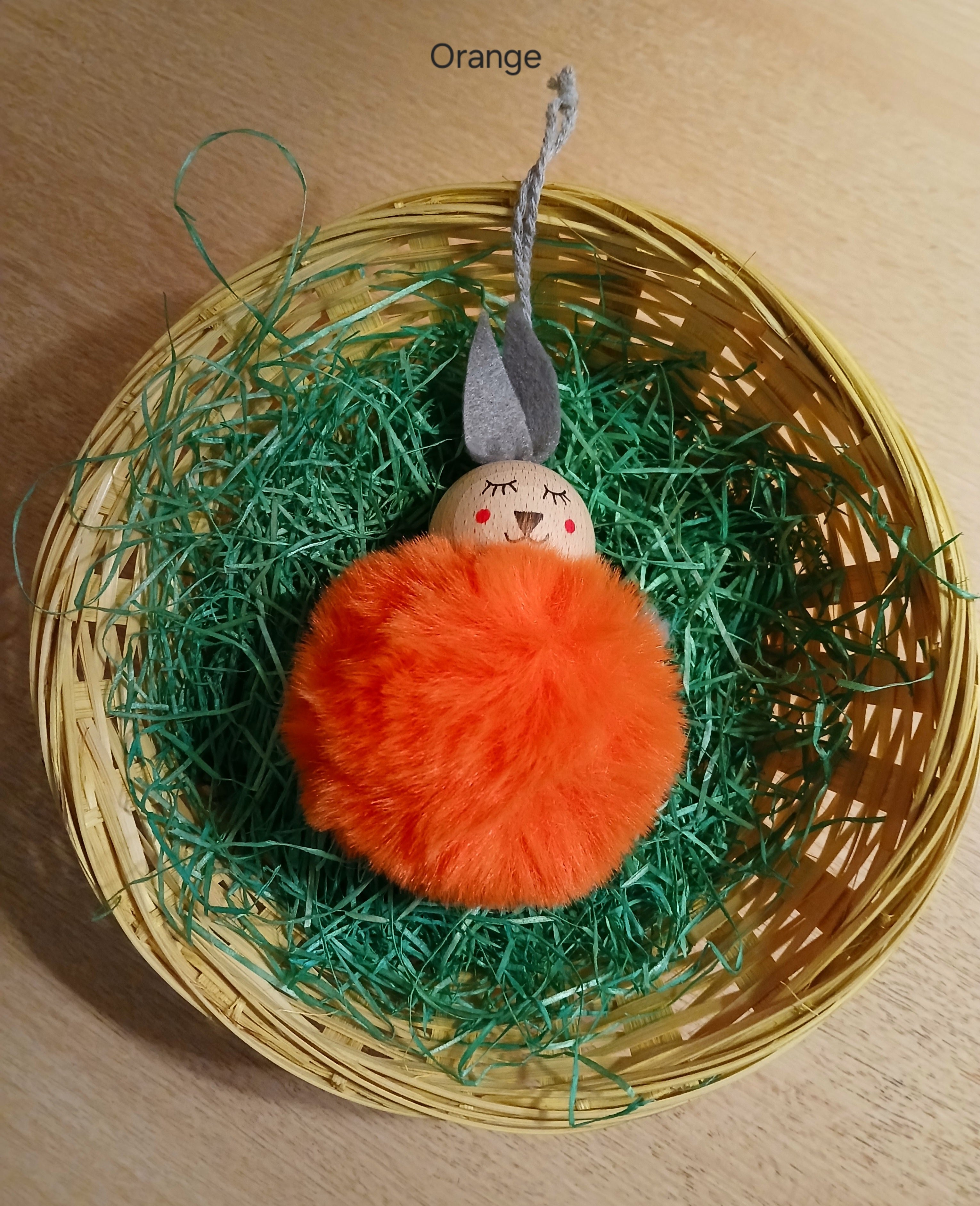 Flauschige Pompon-Häschen zum Aufhängen – Niedliche Osterdeko in Pastelltönen