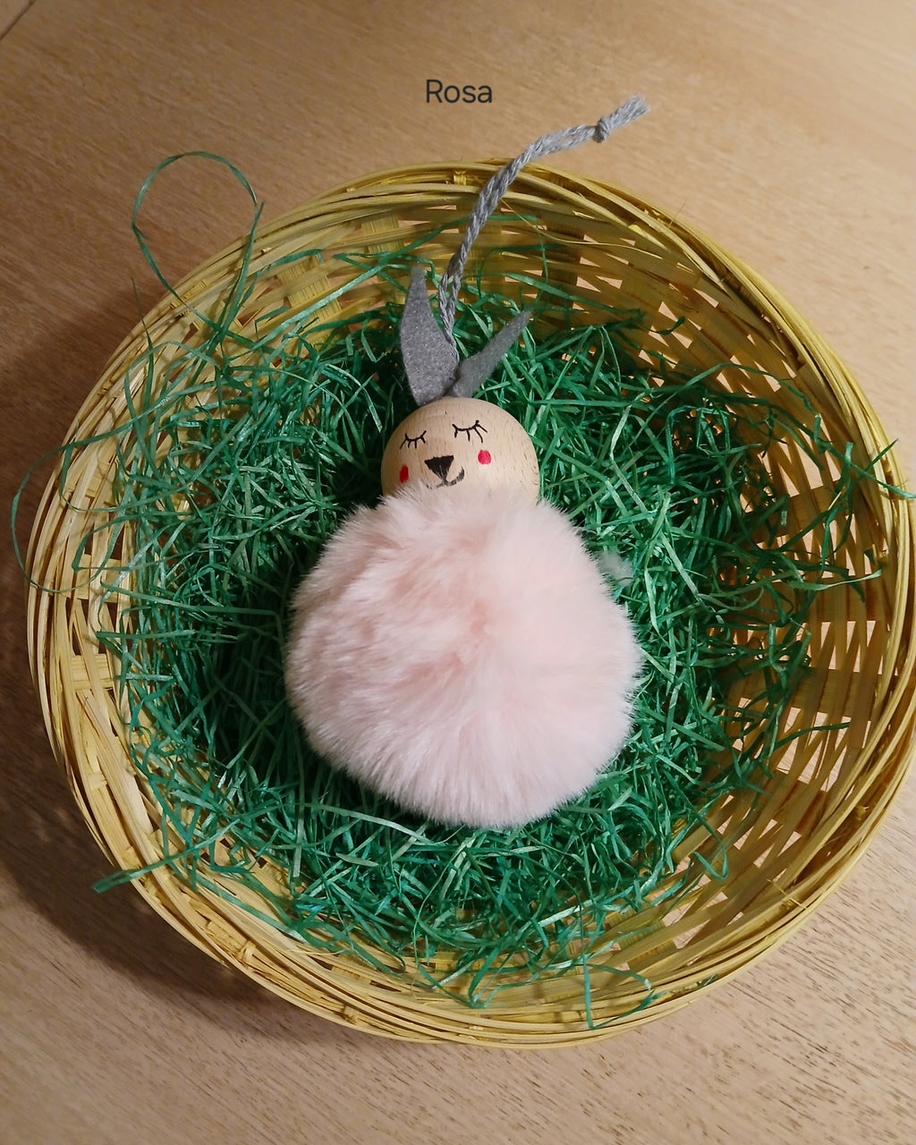 Flauschige Pompon-Häschen zum Aufhängen – Niedliche Osterdeko in Pastelltönen