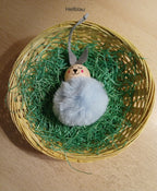Flauschige Pompon-Häschen zum Aufhängen – Niedliche Osterdeko in Pastelltönen