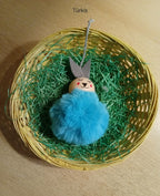 Flauschige Pompon-Häschen zum Aufhängen – Niedliche Osterdeko in Pastelltönen