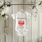 Niedlicher Baby-Strampler zum ersten Vatertag, Baby-Strampler mit roten Herz, Baby-Strampler erster Vatertag, Andenken zum ersten Vatertag