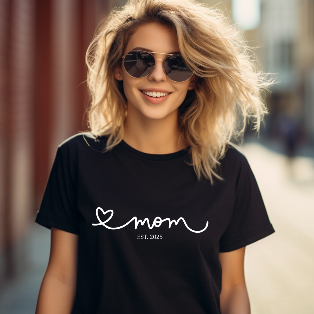 Schöner Pullover Mom Est 25, Pullover für Mütter, Herz im Lineart-Stil Pullover, Must-have für frischgebackene Mama, Geschenk für Mamas