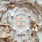 Niedlicher Baby-Strampler mit bunten Regenbogen-Herzen, erster Vatertag-Strampler, Regenbogen-Herzen Strampler, Geschenk zum Vatertag