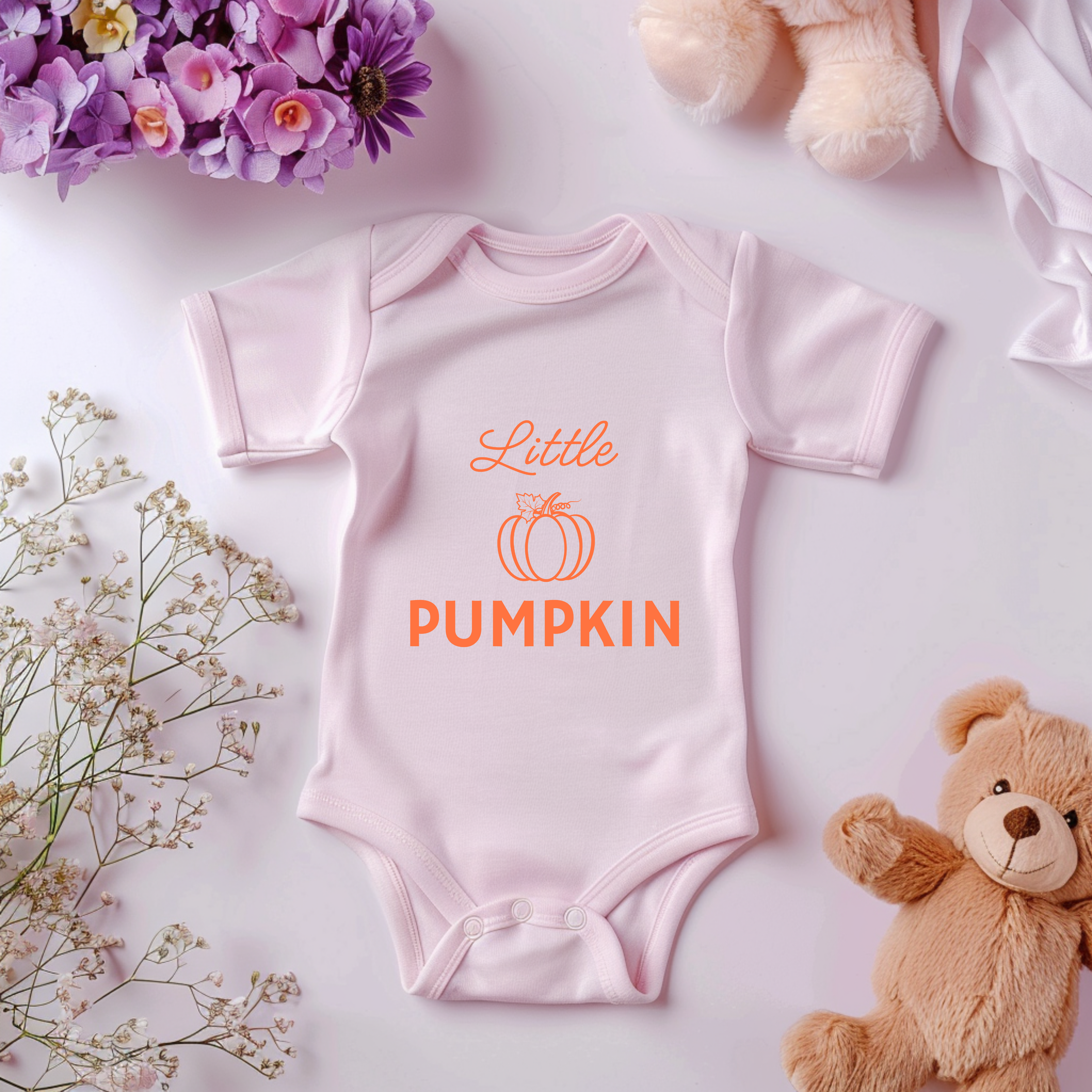 Bezaubernder Little Pumpkin-Strampler, Strampler mit Kürbis-Motiv, Herbstbaby Strampler, Strampler im Lineart-Stil, kuschelige Outfits Baby