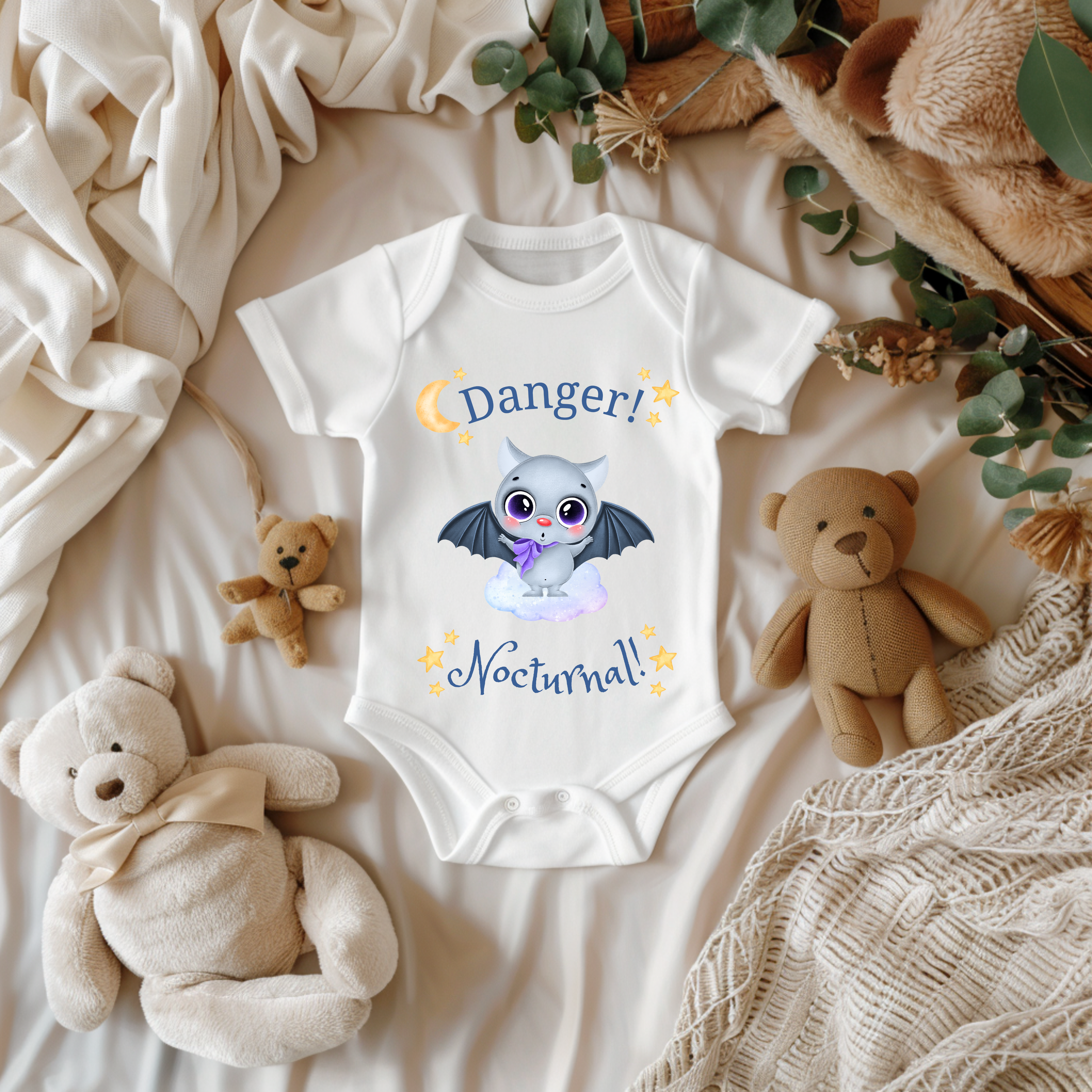 Niedlicher Fledermaus Baby-Strampler, süßer Fledermaus Strampler, hübscher Unisex Strampler, Geschenk für Eltern, Nachtschwärmer Strampler