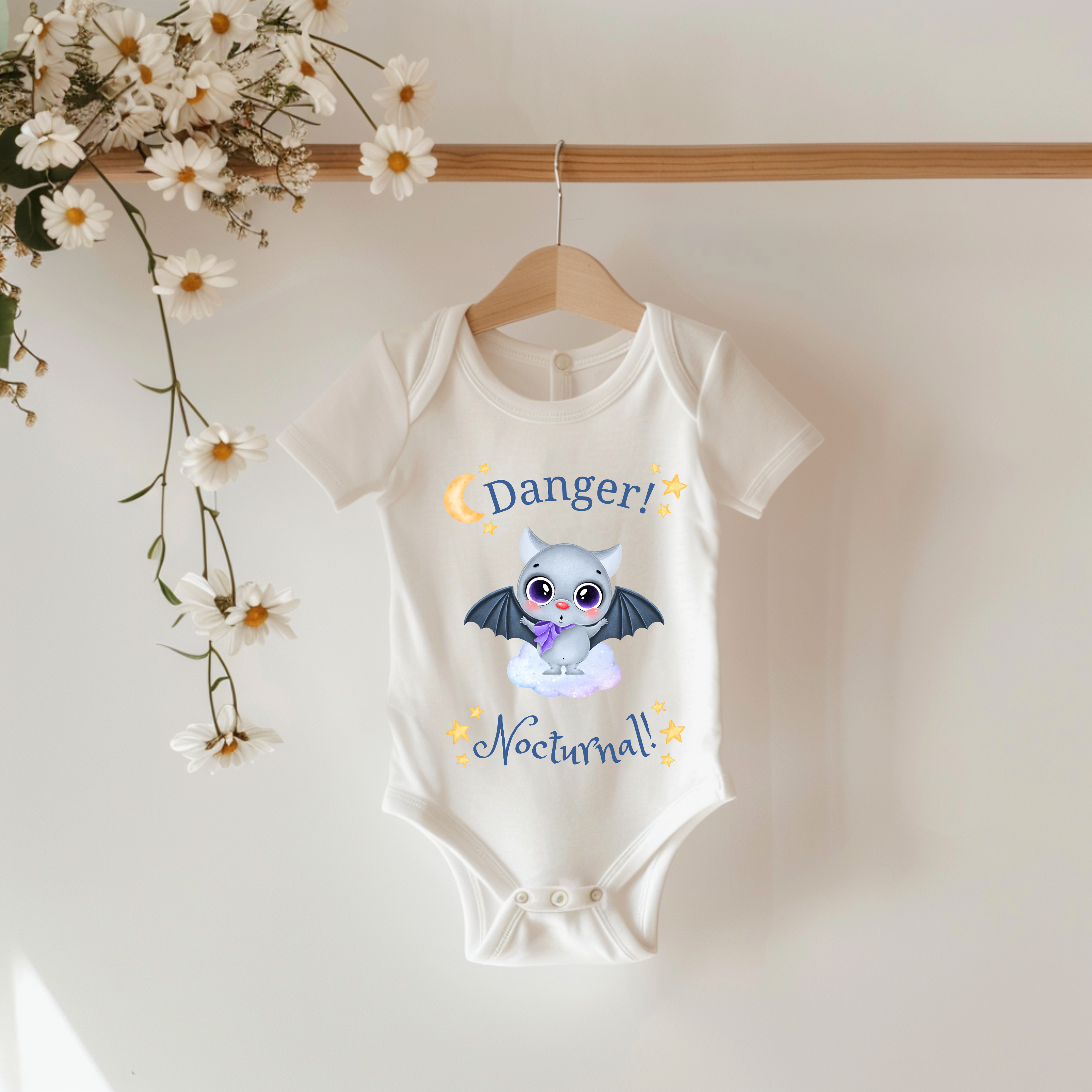 Niedlicher Fledermaus Baby-Strampler, süßer Fledermaus Strampler, hübscher Unisex Strampler, Geschenk für Eltern, Nachtschwärmer Strampler