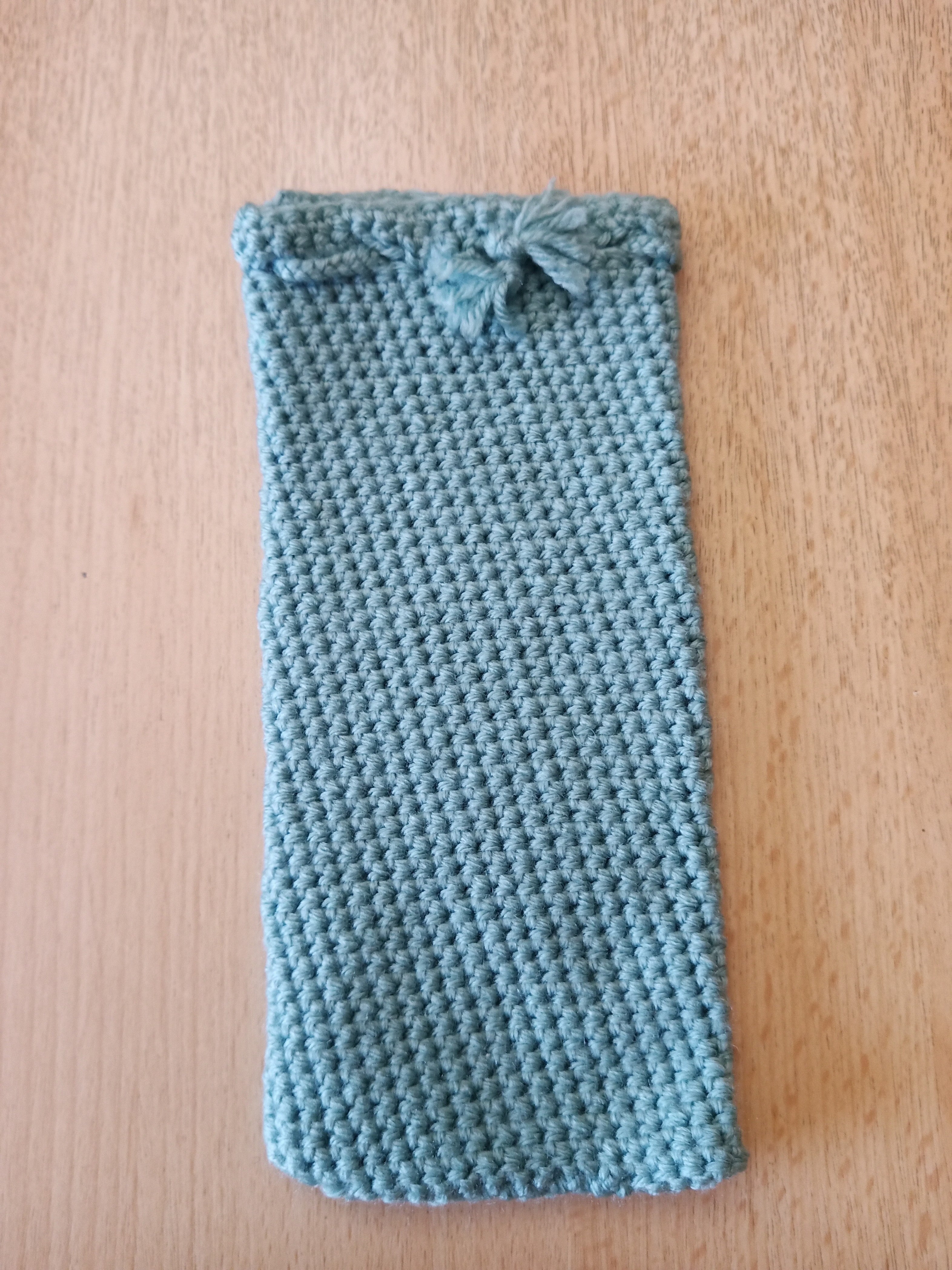 Handgehäkeltes Brillenetui mit handgeflochtenem Kordelzug – 9 x 20 cm – in verschiedenen Farbenenetui