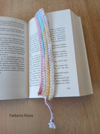 Hand-crocheted bookmark with braided ribbon – 2 x 25 cm – in various colors