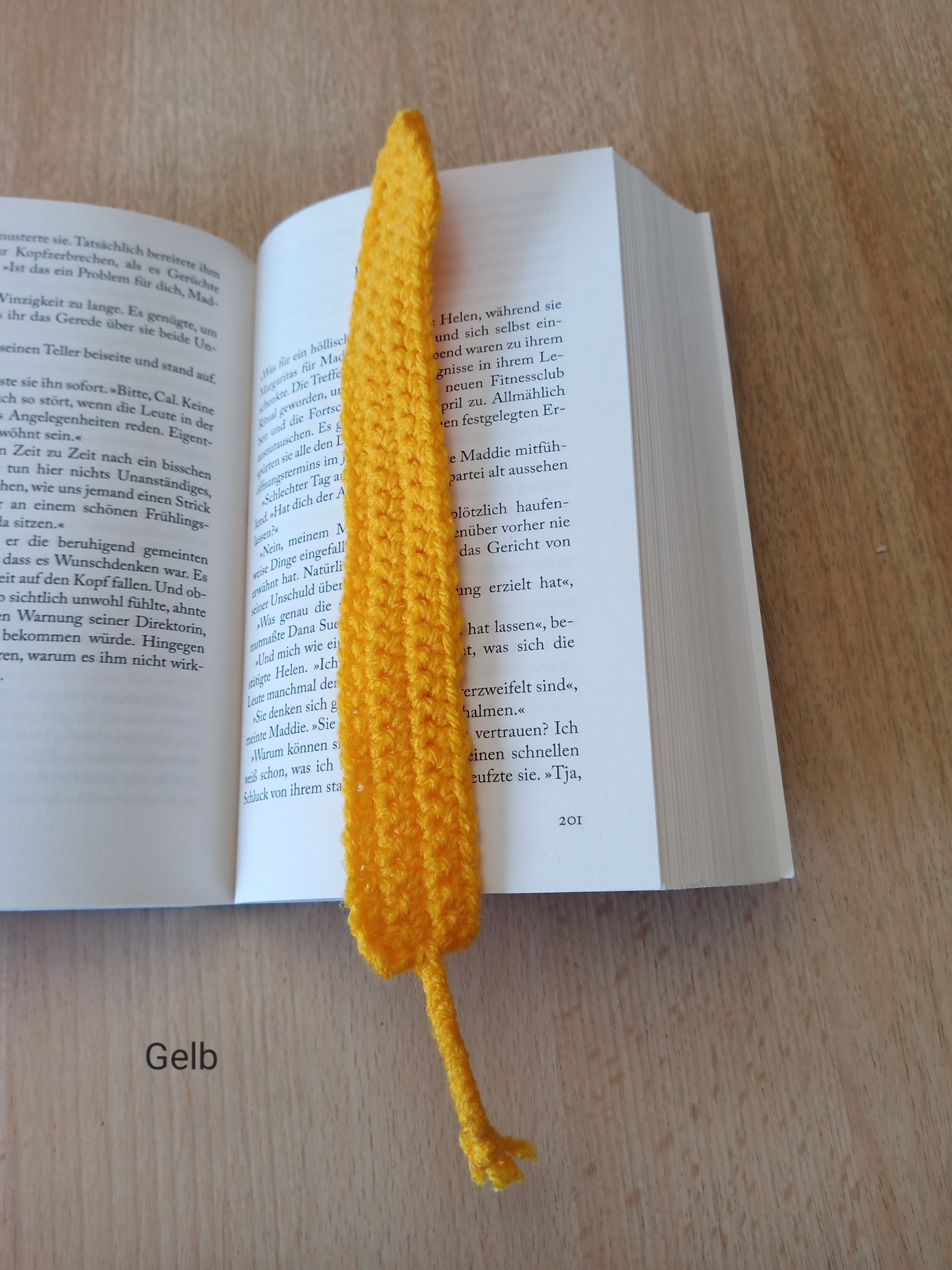 Handgehäkeltes Lesezeichen mit geflochtenem Lesebändchen – 2 x 25 cm – in verschiedenen Farben