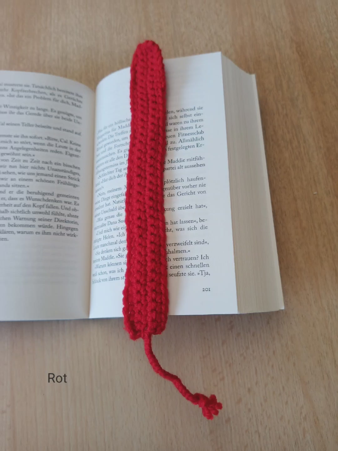 Handgehäkeltes Lesezeichen mit geflochtenem Lesebändchen – 2 x 25 cm – in verschiedenen Farben
