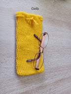 Hand-crocheted glasses case with hand-braided drawstring – 9 x 20 cm – in various colors